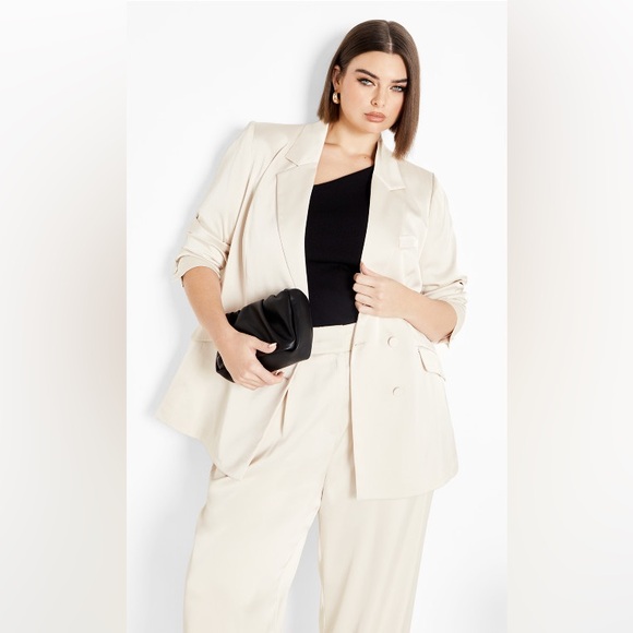 City Chic Rylie Jacket in “Oat” Satin Blazer L/20 - Picture 15 of 15